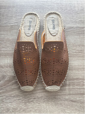 Anthropologie Soludos Perforated Mule Espadrille in Tan Leather Size 8.5 Travel
